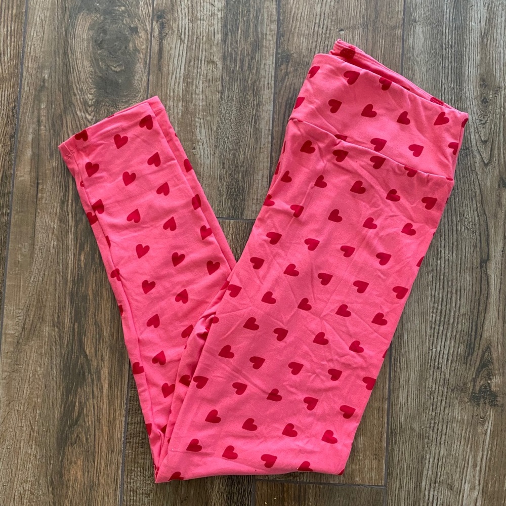 VALENTINE’S LULAROE LEGGINGS